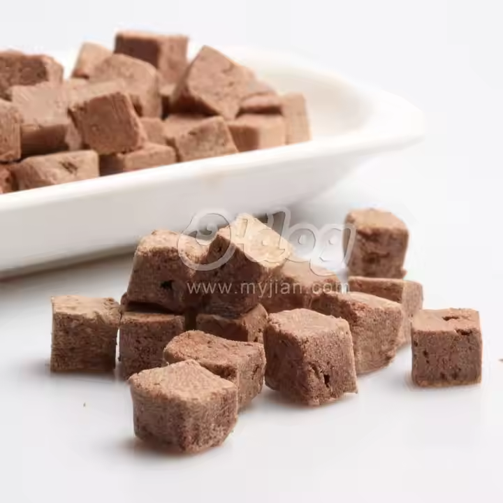 Dehydrated Pure Beef Dice Coaching Treats for Canines - Chewable Freeze-Dried Liver Granules